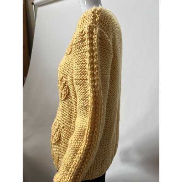 Yellow Large Stitch Knit Vintage Sweater size Medium - Picture 5 of 15